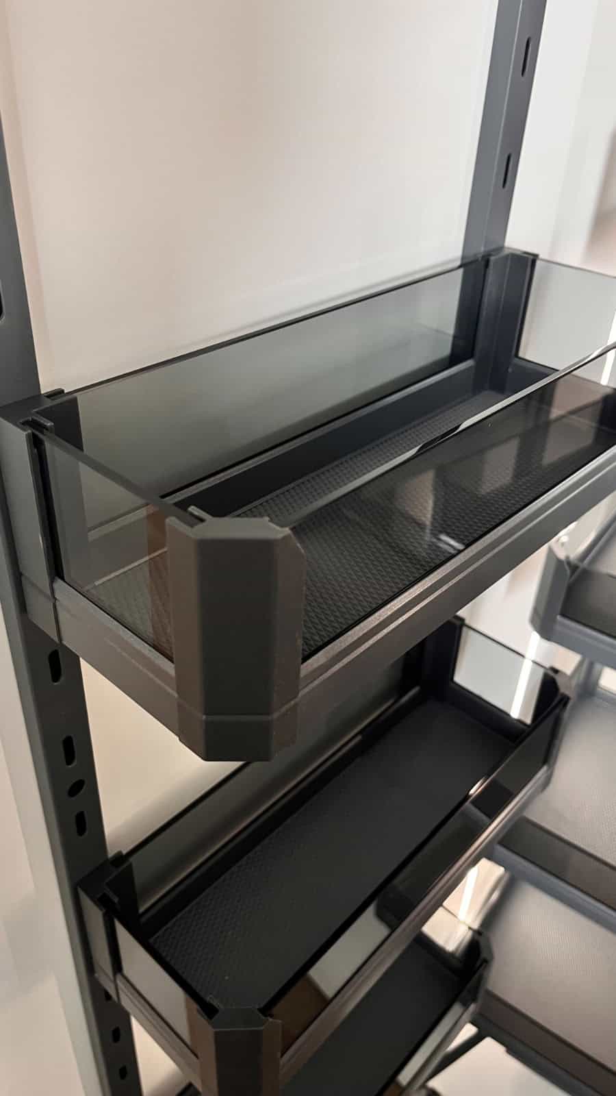 Glass-Pantry-Tall-Unit-Pull-Out-Pantry-Systems